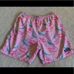 Vineyard Vines Pelican Print 7in Chappy Trunks